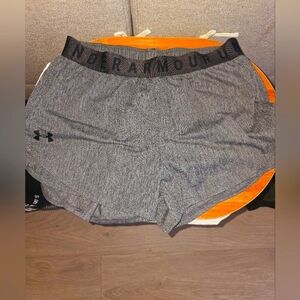 Under Armour - Sportswear